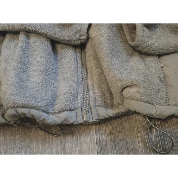 Aeropostale Fleece Jacket Gray‎ Full Zip Soft Lightweight Layering Small - Picture 2 of 5